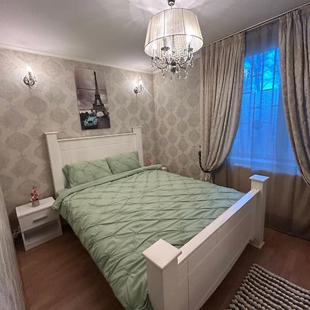 Little Paris Gare Du Nord Apartment Bucureşti Ngoại thất bức ảnh