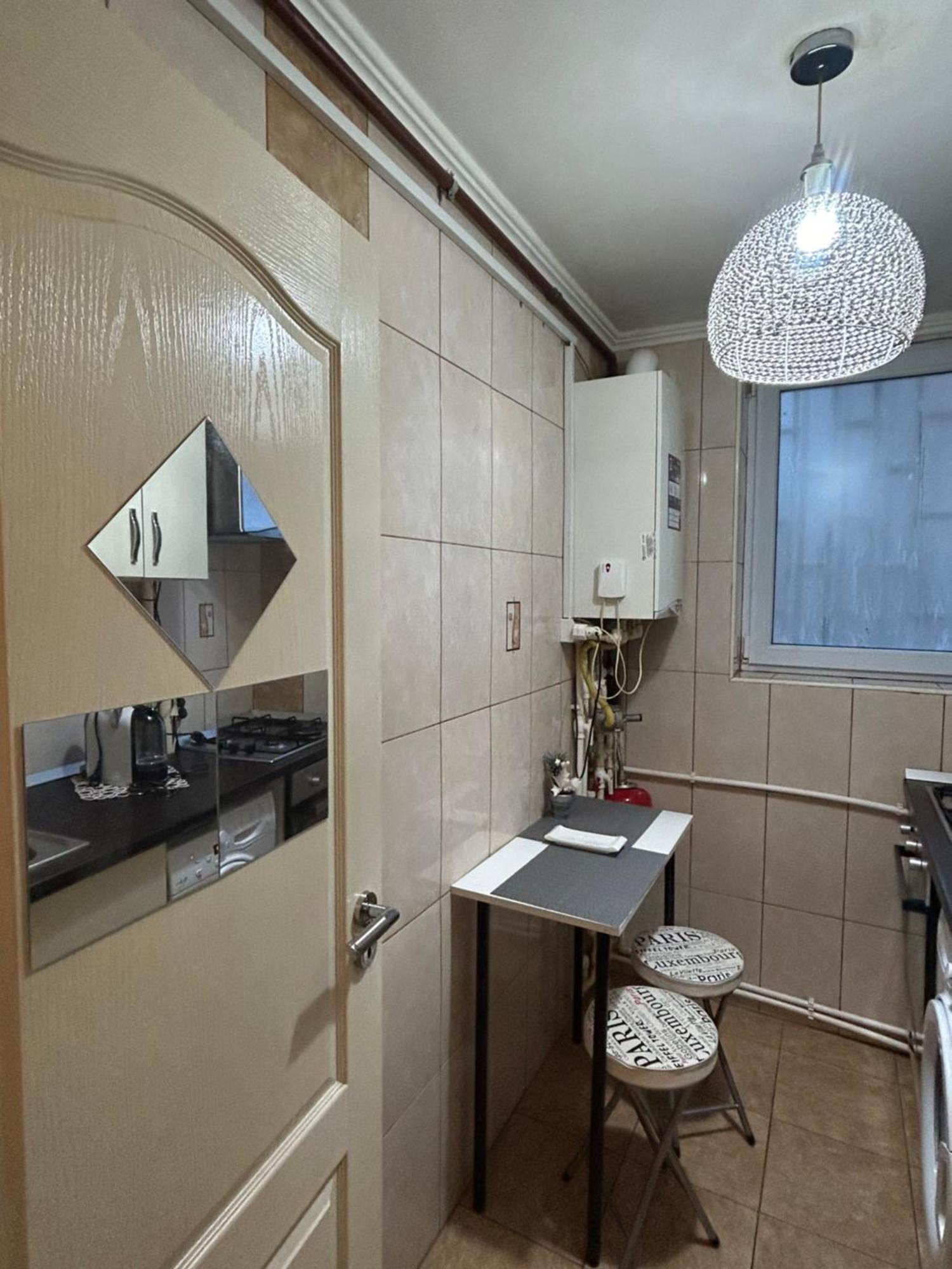 Little Paris Gare Du Nord Apartment Bucureşti Ngoại thất bức ảnh